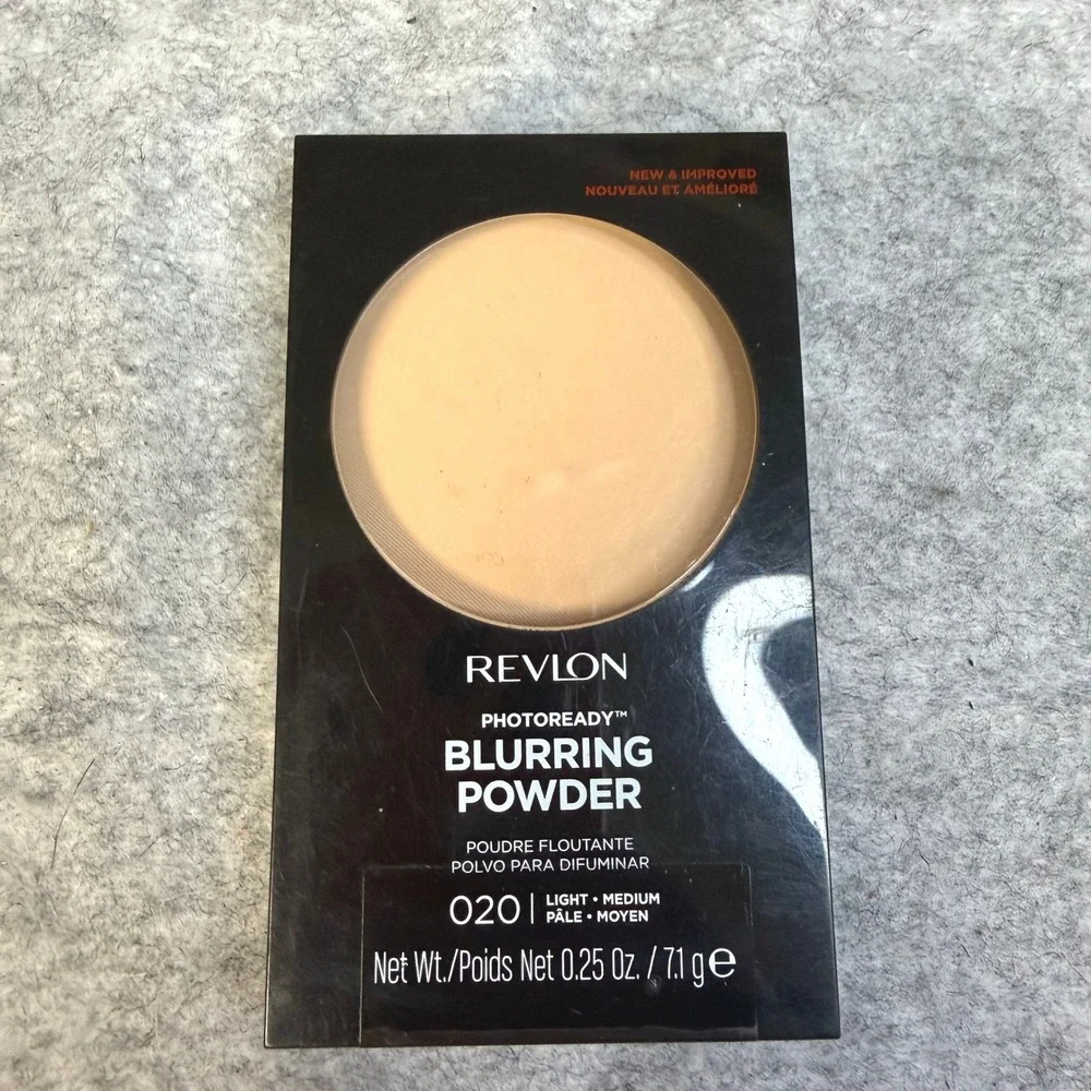 Revlon PhotoReady Blurring Powder 020 Light Medium Pressed Face Powder 0.25oz